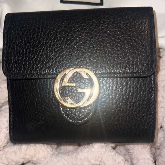 Gucci Wallet Womens
Black, Leather - Picture 2 of 9
